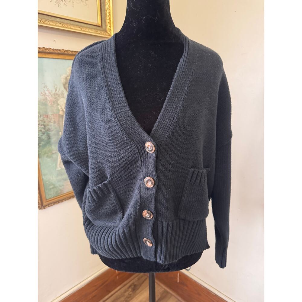 Black Chunky Knit Cardigan XS Button Front Cropped Boxy Pockets - Picture 1 of 11
